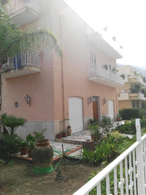 Villalba Castellammare del Golfo Bagian luar foto